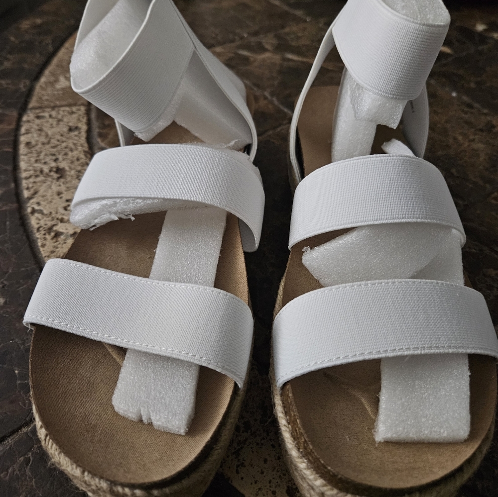Madden Girl Carly White Espadrille Jute Platform Sandal Womens 8M new in box - Picture 3 of 9